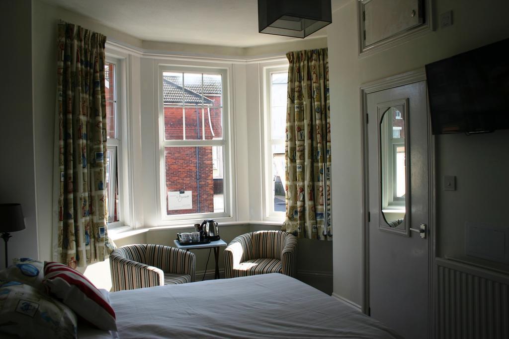 Cambridge House Guest House Eastbourne Bilik gambar