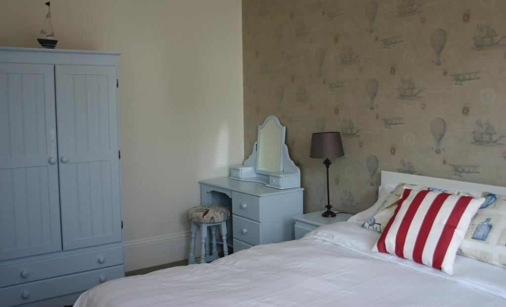 Cambridge House Guest House Eastbourne Bilik gambar